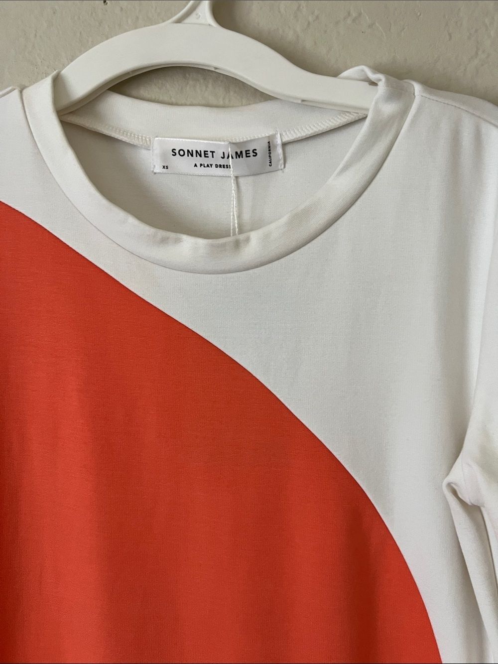 NWT Sonnet James A Play Dress Doutzen in Pale Orange and Cream Size XS - Picture 4 of 13
